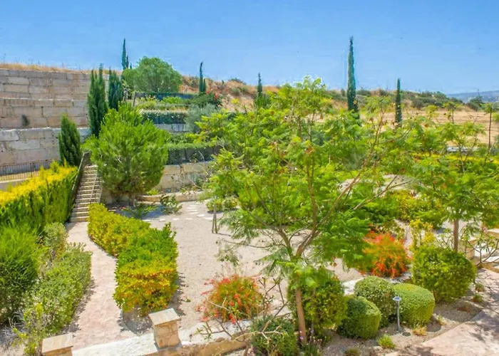 Fortuna ヴィラ Polis